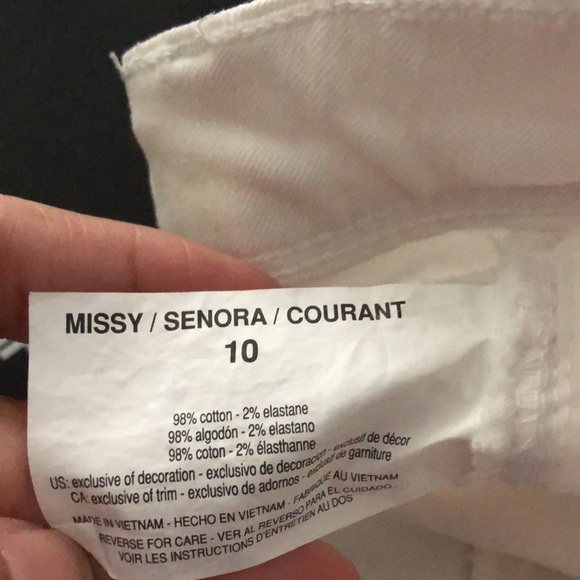 Like new! - GLORIA VANDERBILT All-Around Slimming Effect Skimmer Jeans - Picture 4 of 10